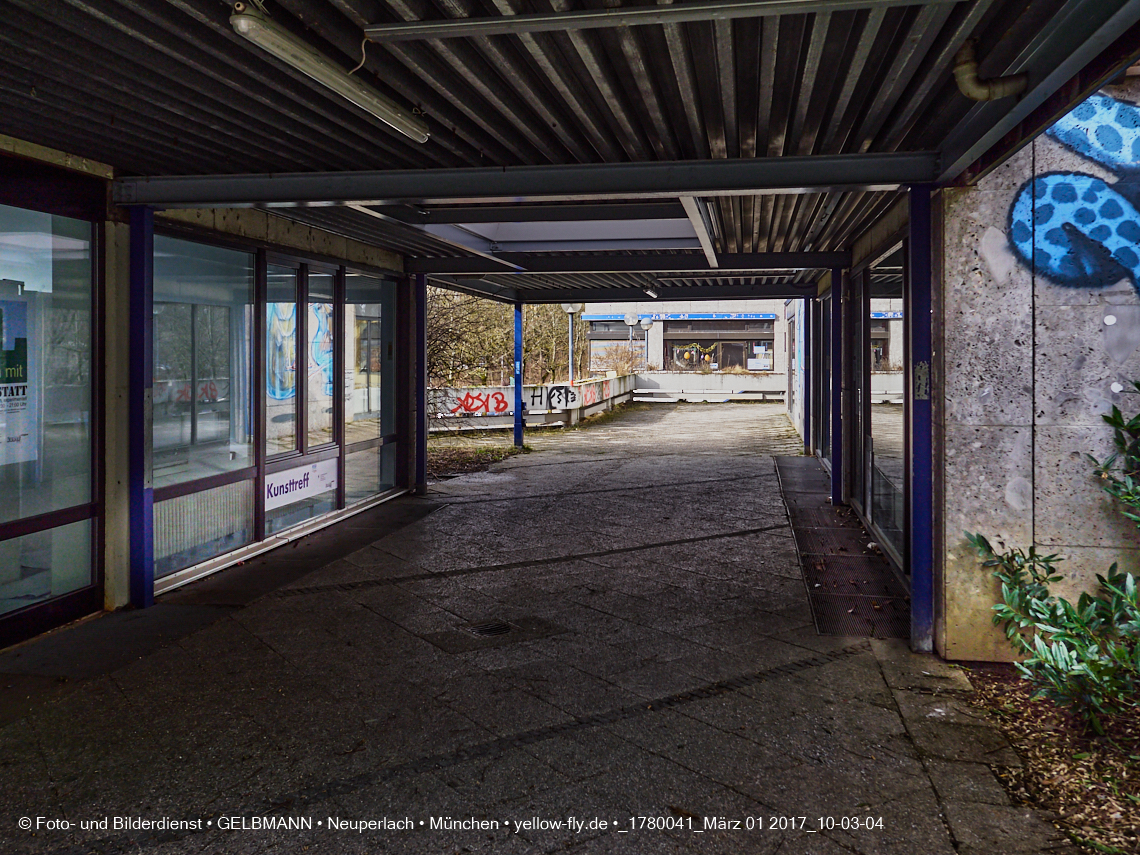 01.03.2017 - die Abrissbaustelle Quiddezentrum in Neuperlach